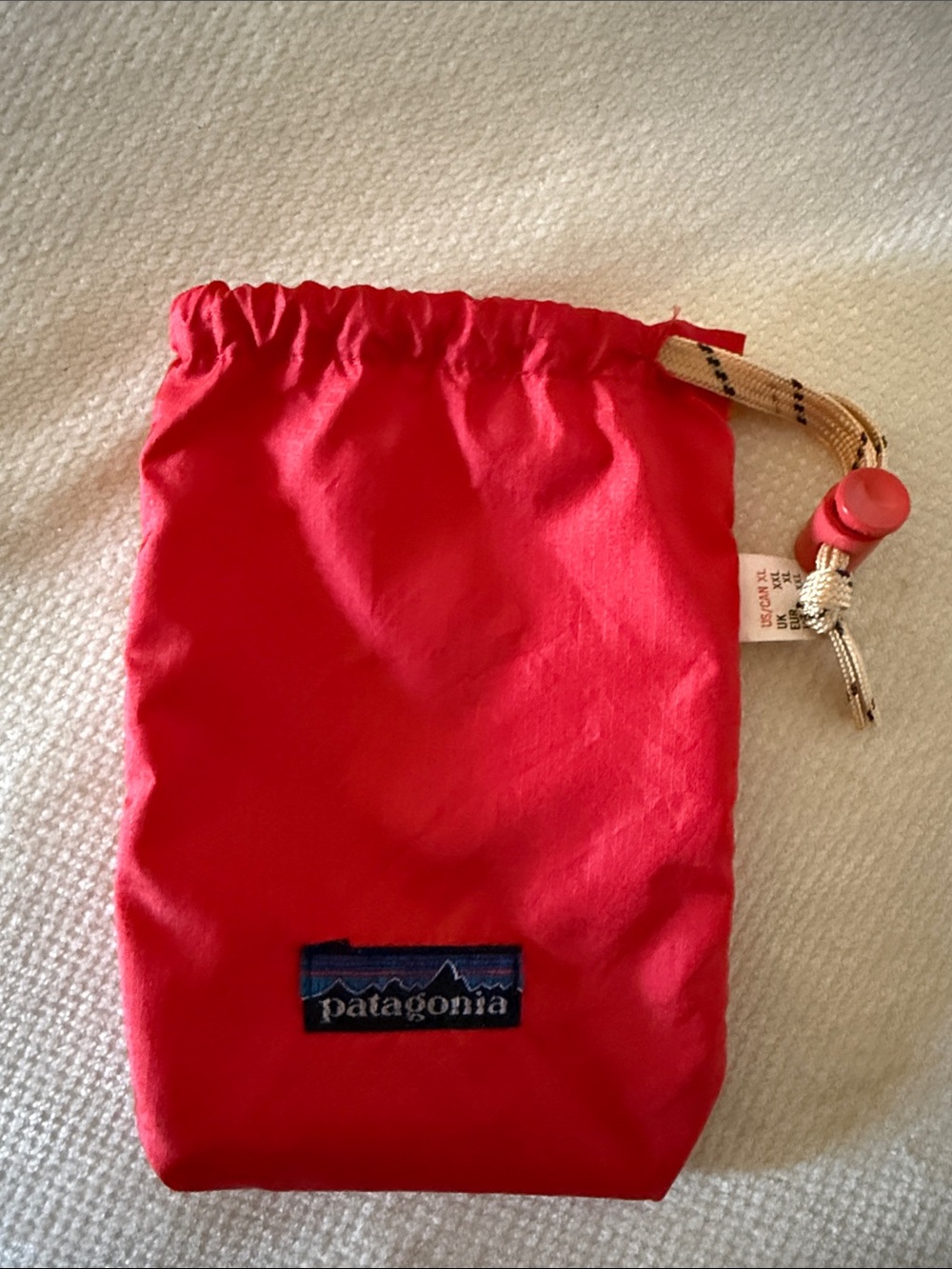 Patagonia Red Drawstring Pouch with Logo camping hiking water resistant  nylon